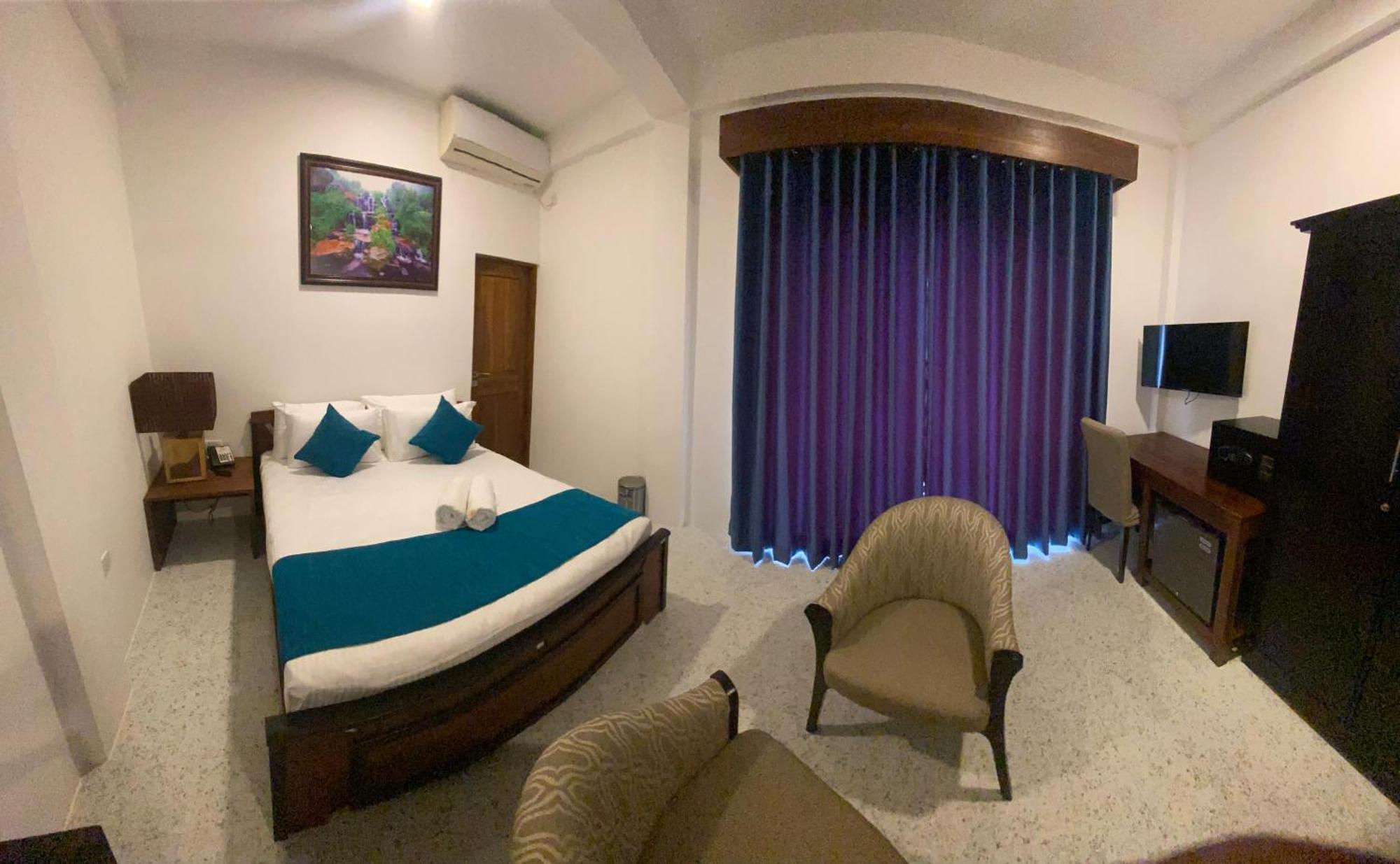 Trinco Beach Resort Тринкомалі Екстер'єр фото